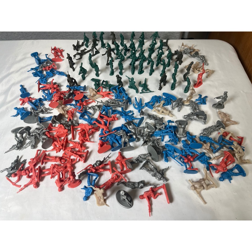 Vintage Plastic Toy Soldiers Lot of 175 Green Red Blue Silver Tan Military